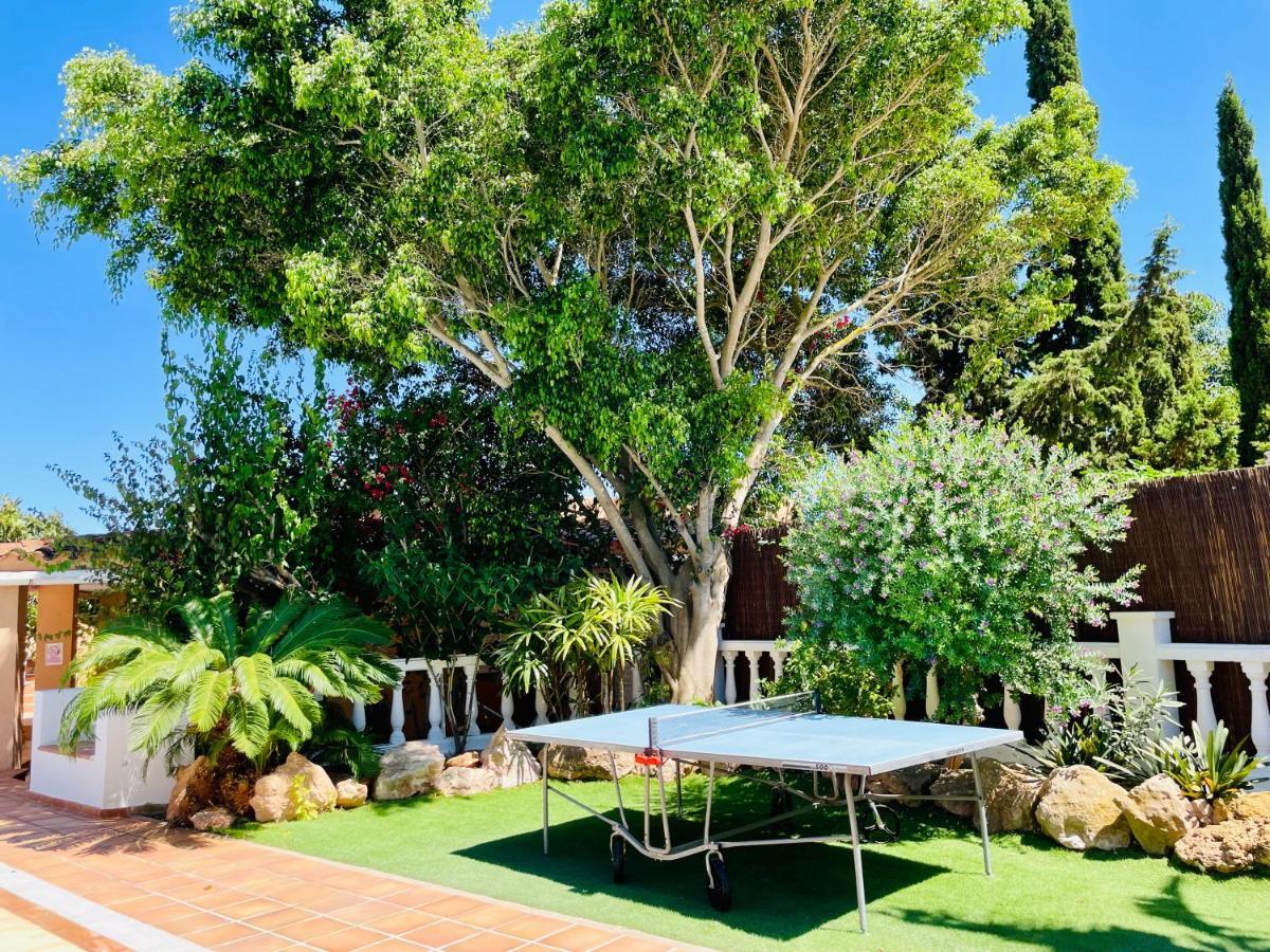 Villa Con Piscina Gigante Sant Francesc de s'Estany Eksteriør billede
