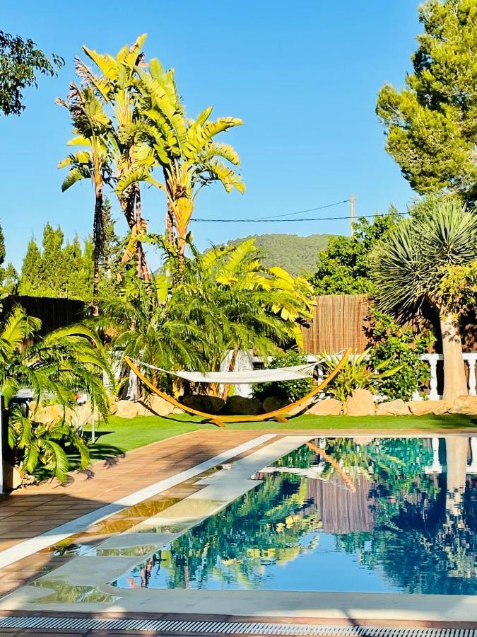 Villa Con Piscina Gigante Sant Francesc de s'Estany Eksteriør billede