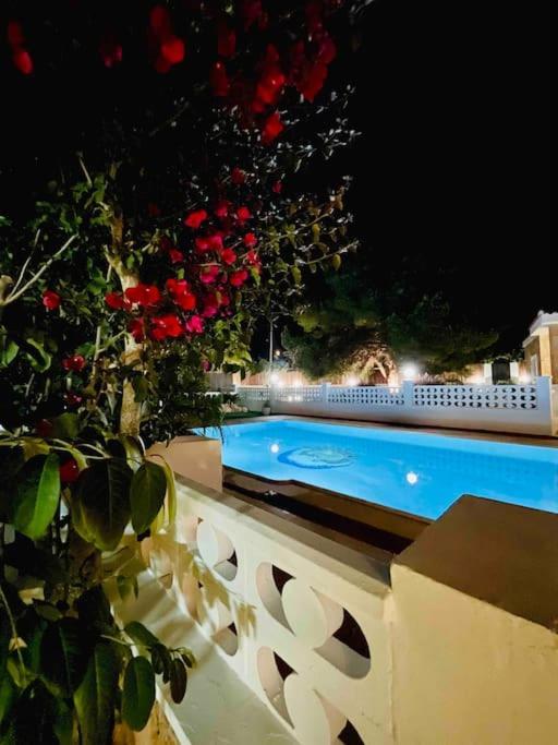 Villa Con Piscina Gigante Sant Francesc de s'Estany Eksteriør billede